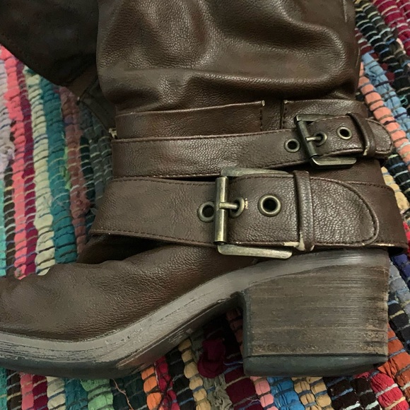 Carlos by Carlos Santana Brown Vegan Leather Boot - Picture 2 of 9